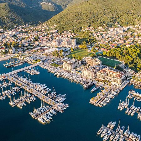 Porto Montenegro Residences Tivat Extérieur photo