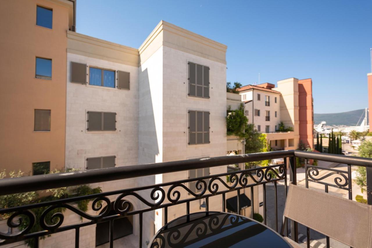 Porto Montenegro Residences Tivat Extérieur photo