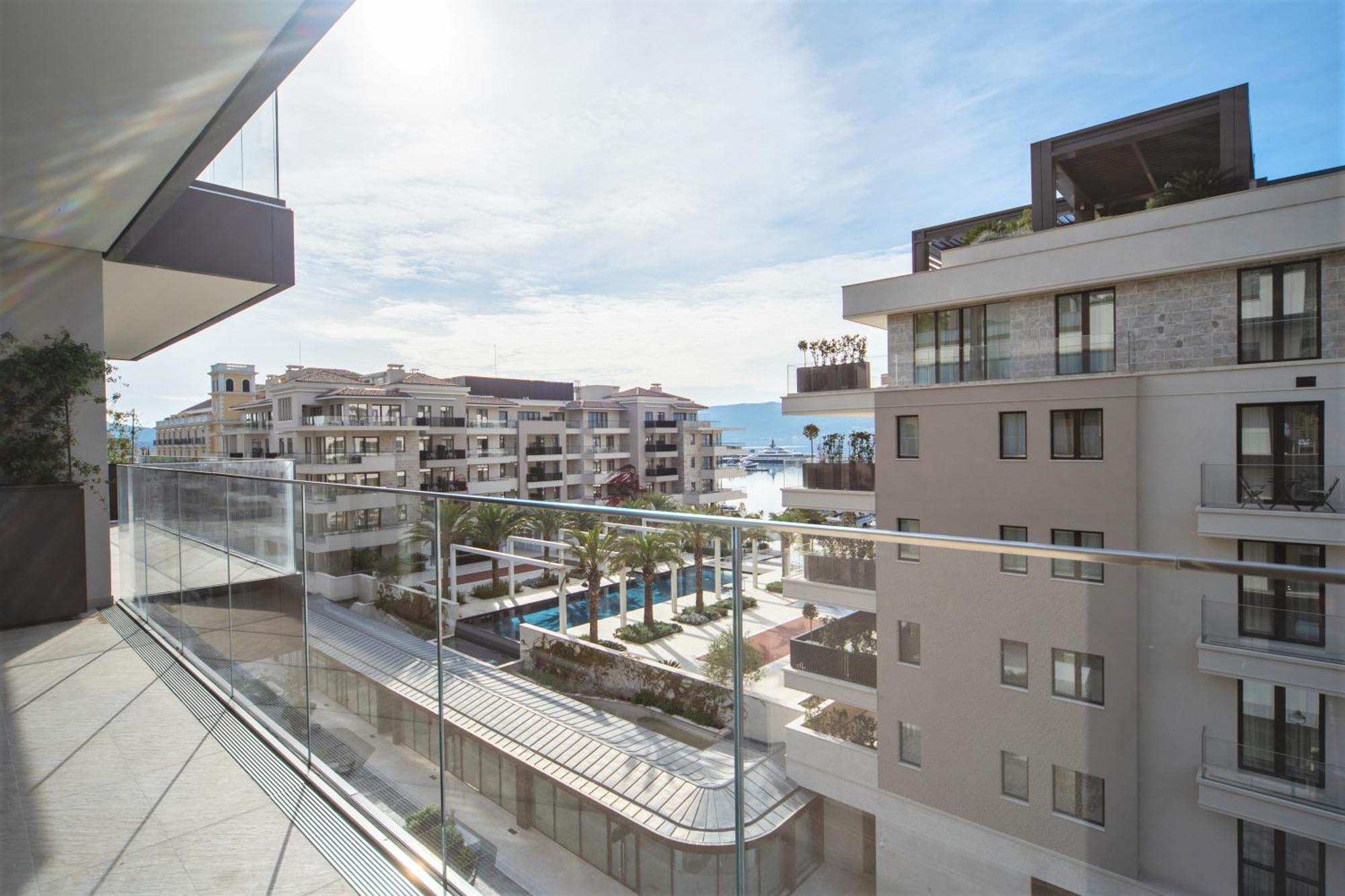 Porto Montenegro Residences Tivat Extérieur photo